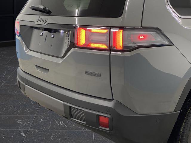 New 2026 Jeep Cherokee Overland w/ Trailer Tow Group image 35
