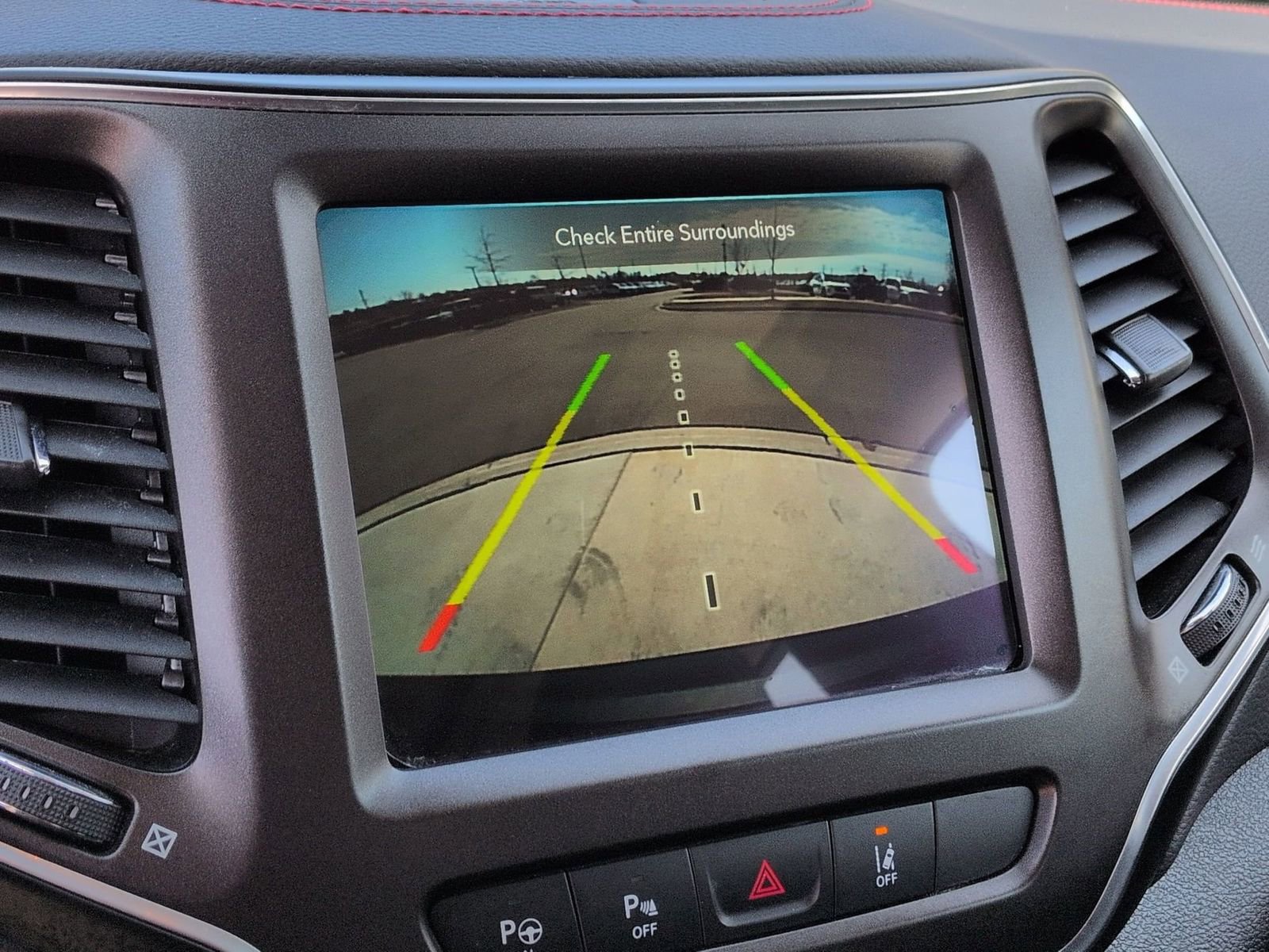 Used 2021 Jeep Cherokee Trailhawk image 37