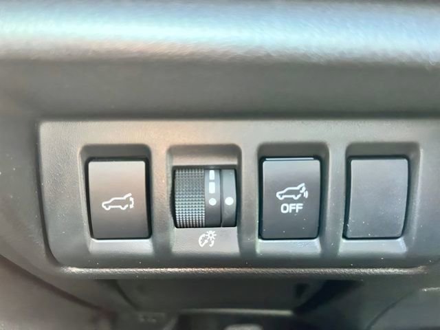 Certified 2025 Subaru Outback Premium AWD/4WD image 23