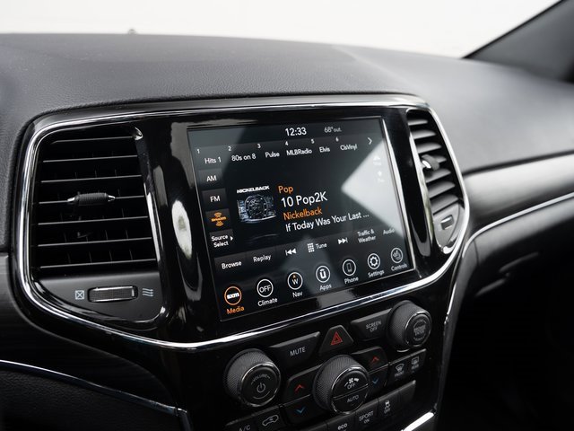 Used 2021 Jeep Grand Cherokee Limited image 25