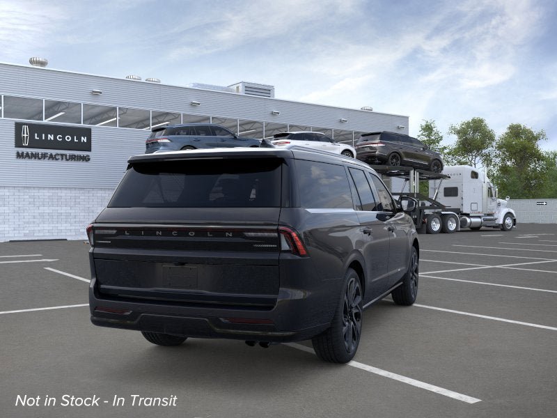 New 2026 Lincoln Navigator L Reserve AWD/4WD image 8
