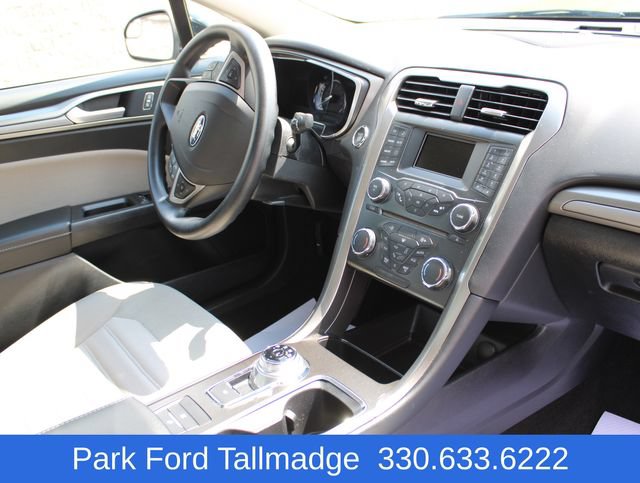 Used 2018 Ford Fusion S FWD image 23