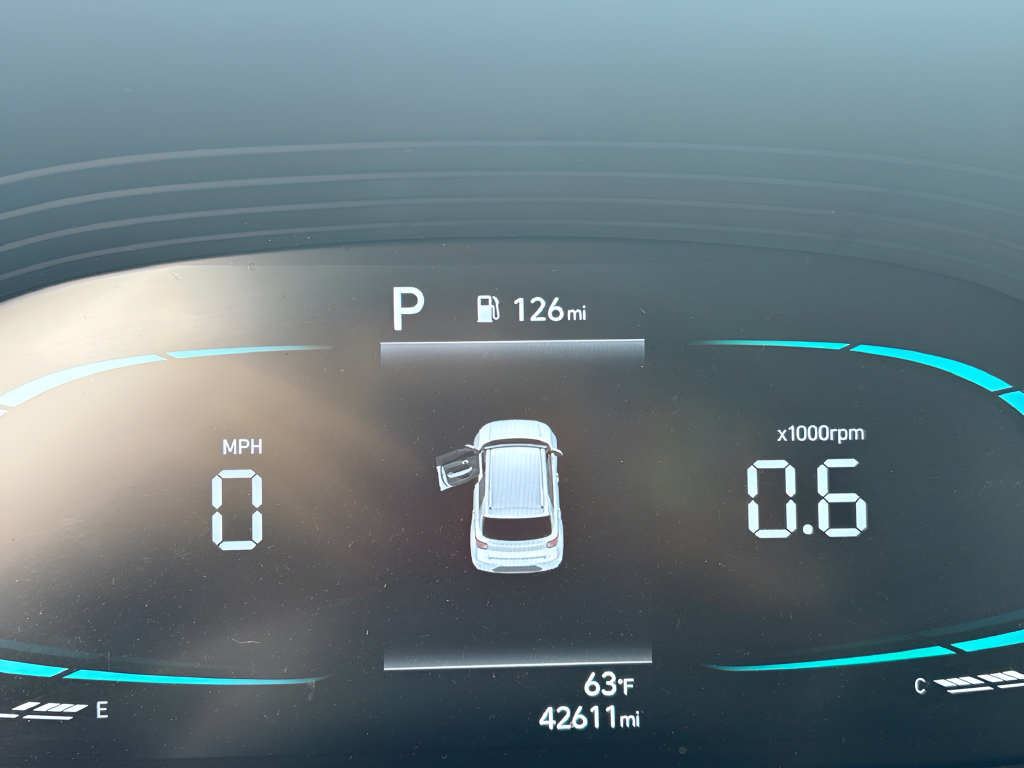 Certified 2025 Hyundai Venue SEL FWD image 7