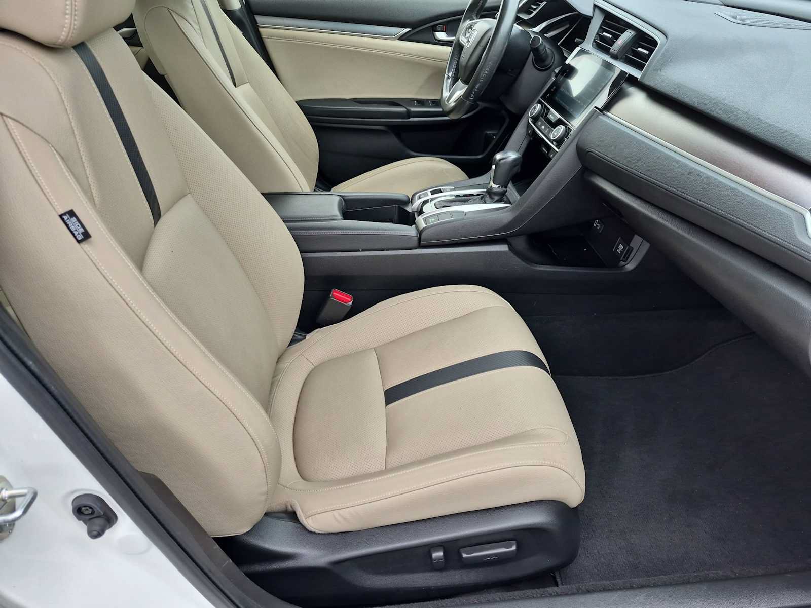 Used 2018 Honda Civic Touring image 22