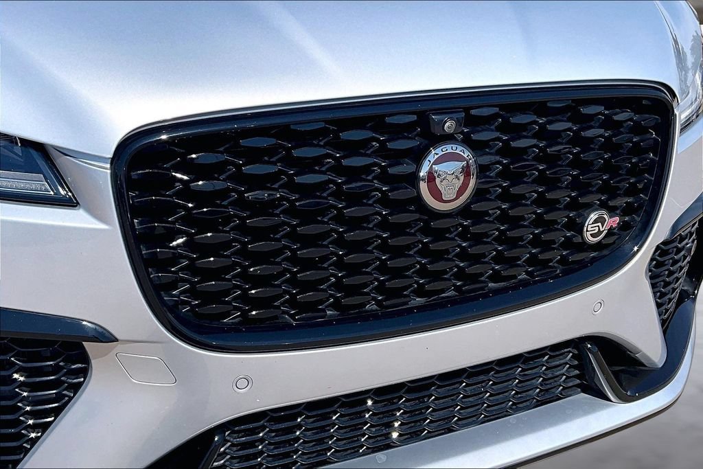 Used 2022 Jaguar F-PACE SVR AWD/4WD image 28