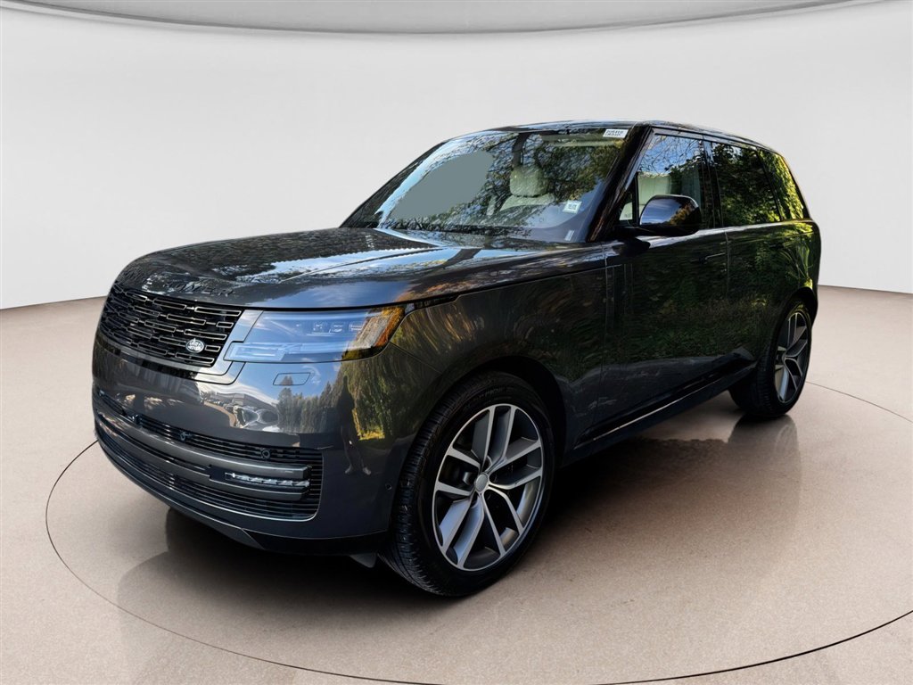 New 2025 Land Rover Range Rover SE