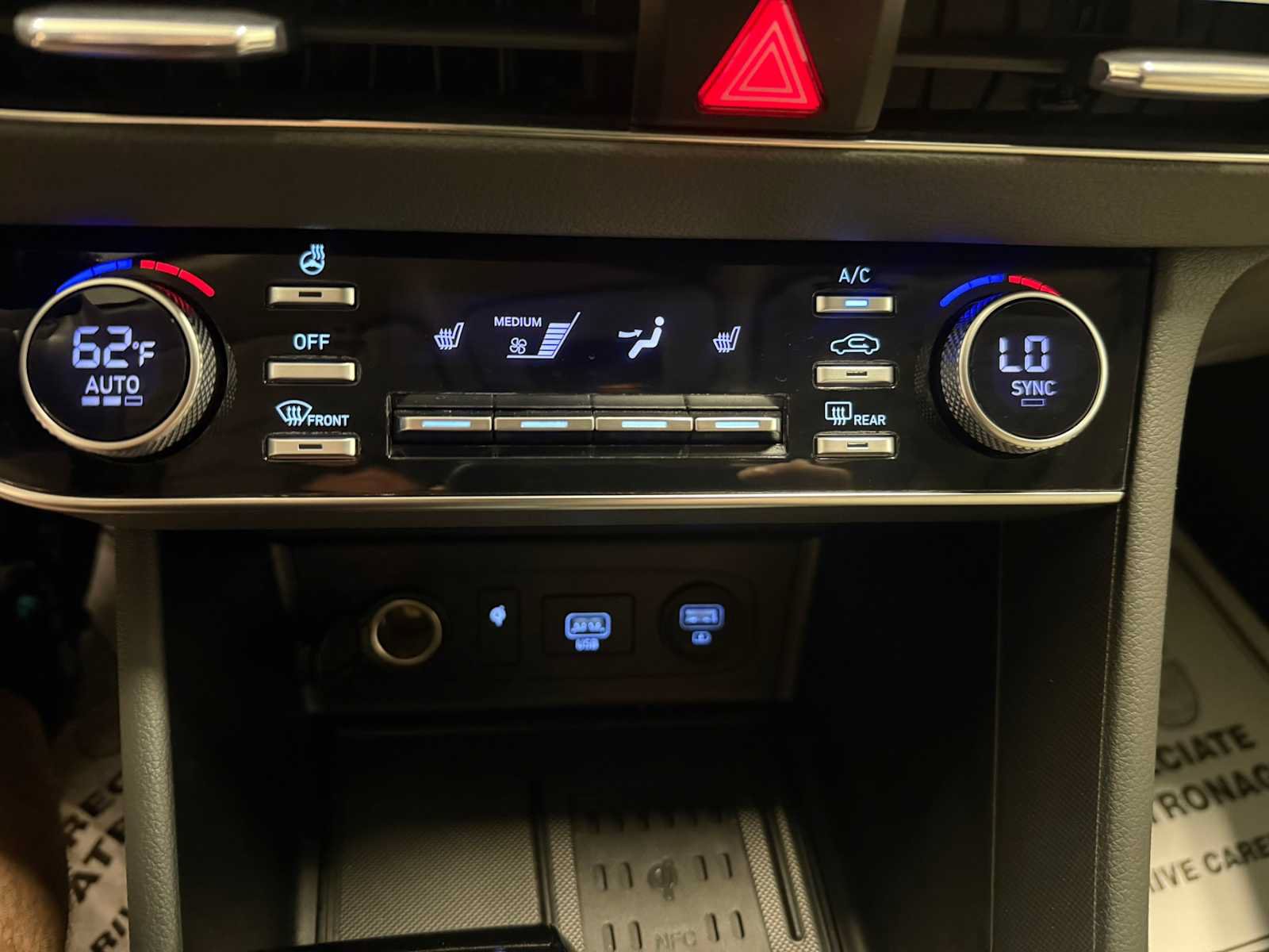 Used 2020 Hyundai Sonata SEL w/ Premium + Sunroof Package FWD image 34