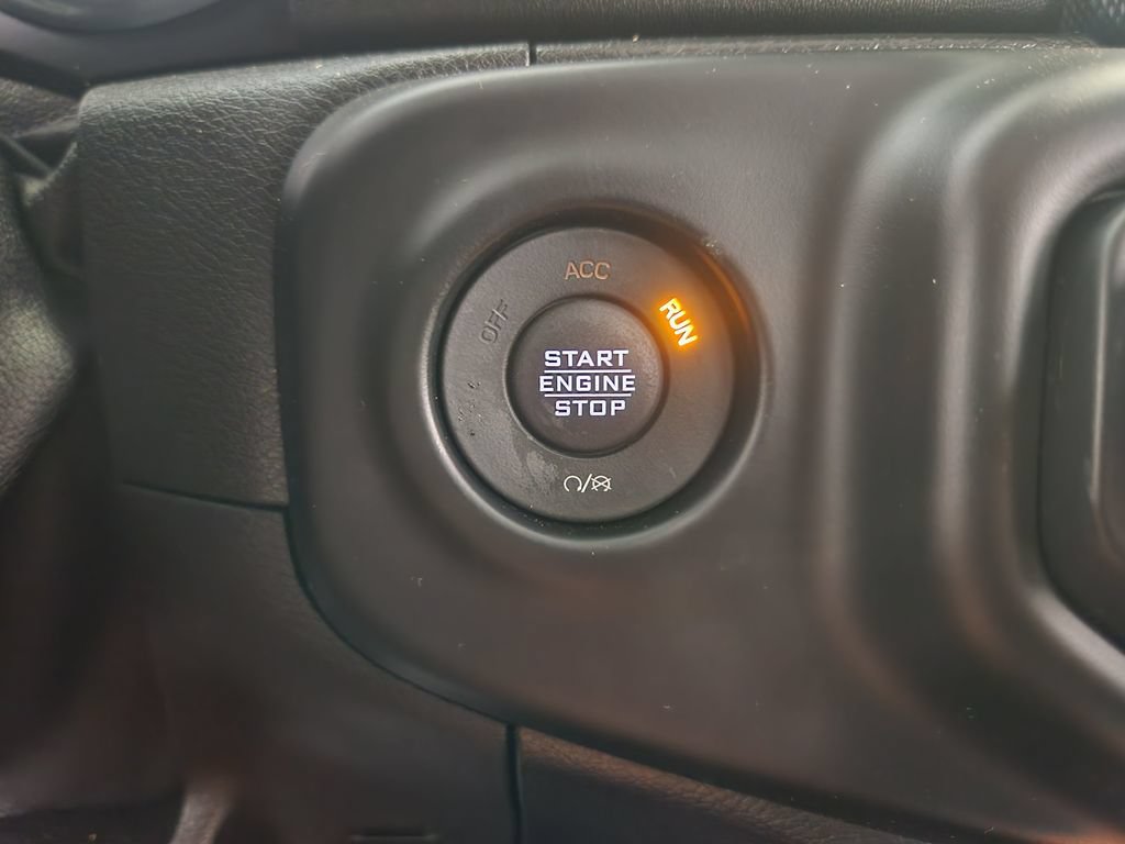 Used 2021 Jeep Wrangler Unlimited Sahara AWD/4WD image 20