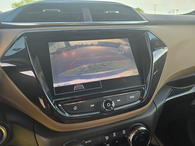 Used 2021 Chevrolet TrailBlazer ACTIV w/ Sun and Liftgate Package FWD image 12