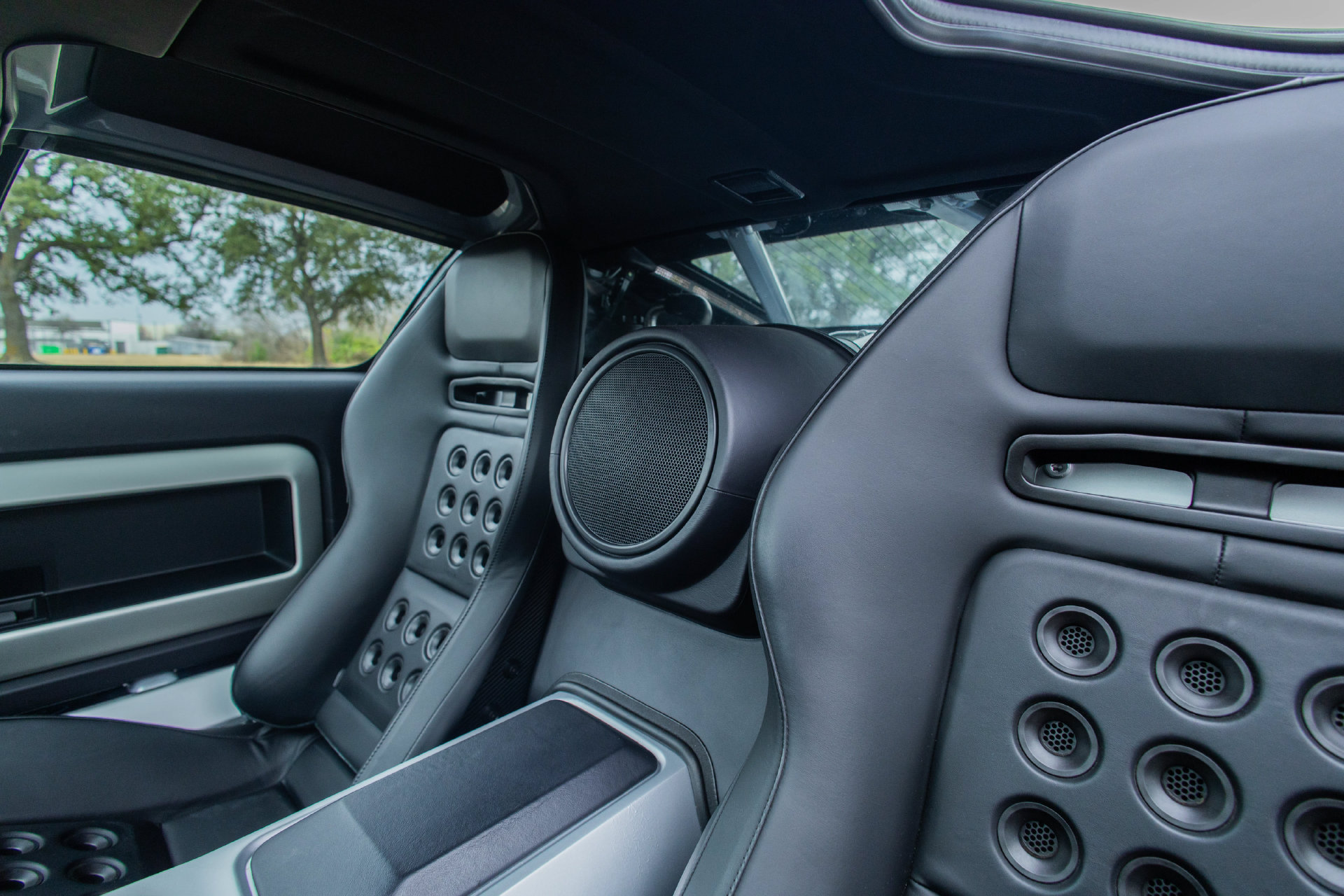 Used 2006 Ford GT RWD image 56