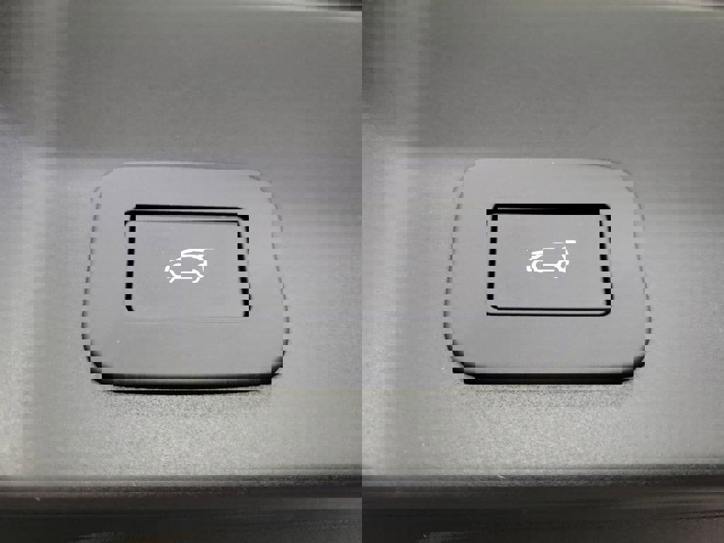 New 2026 Land Rover Range Rover Evoque S image 30