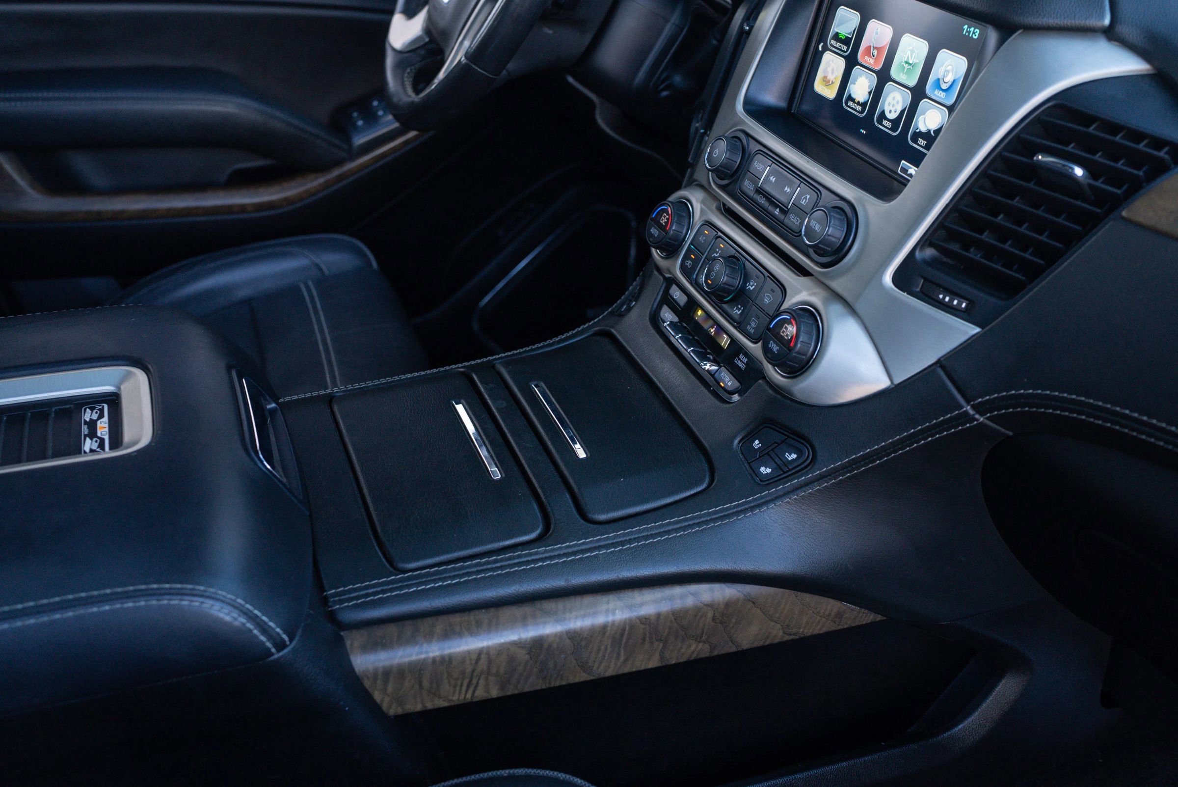 Used 2018 GMC Yukon Denali w/ Denali Ultimate Package image 15