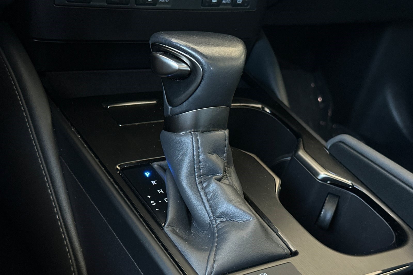 Certified 2024 Lexus ES 350 w/ Premium Package FWD image 19