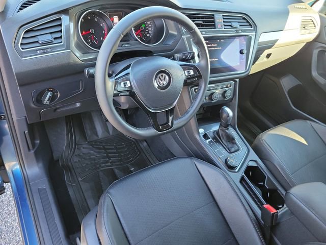 Used 2020 Volkswagen Tiguan SEL image 18