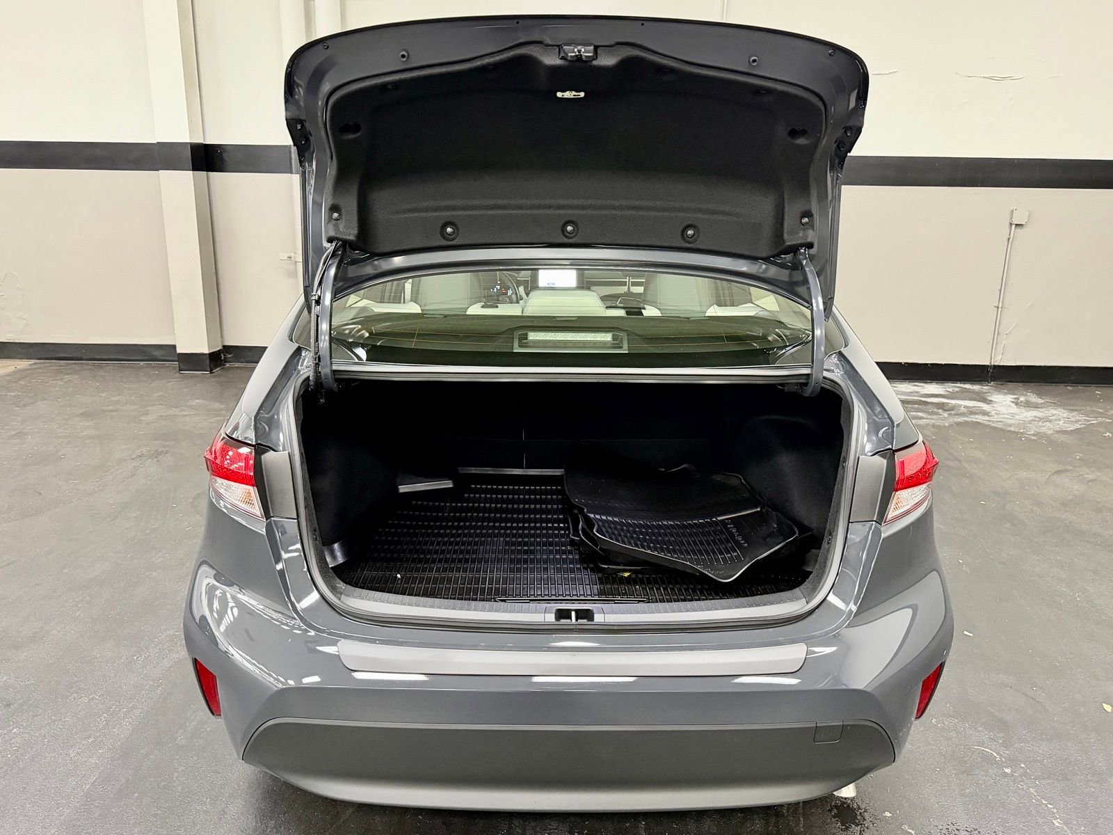 Used 2026 Toyota Corolla LE image 15