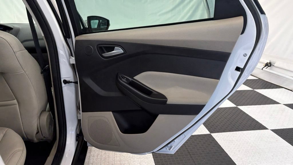 Used 2014 Ford Focus Electric Hatchback FWD image 24