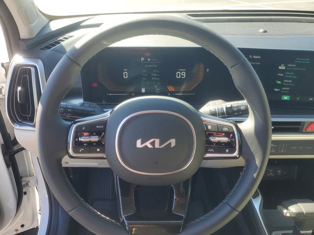 Certified 2025 Kia Sorento S FWD image 14