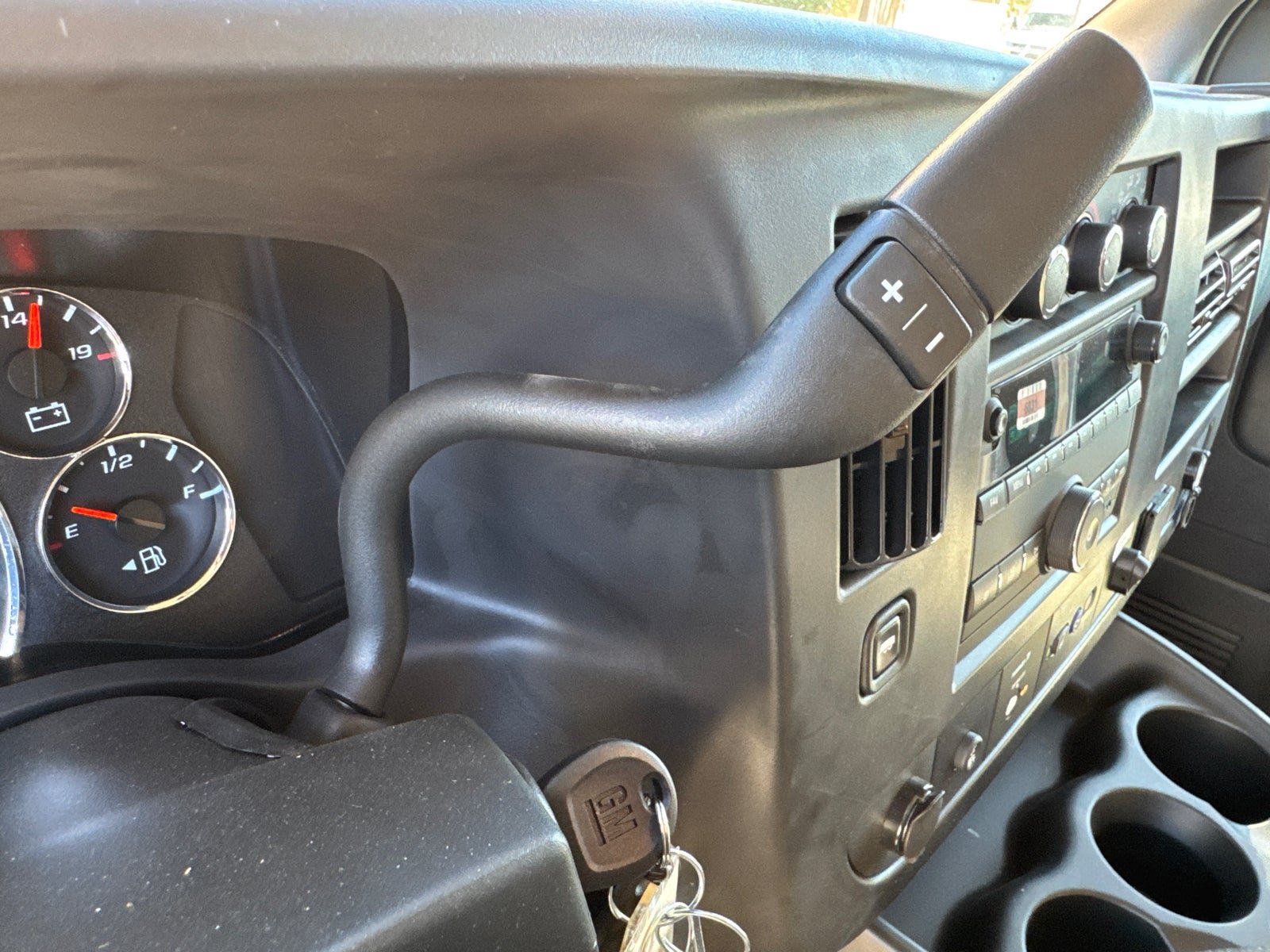 New 2025 GMC Savana 3500 w/ Power Convenience Package RWD image 34