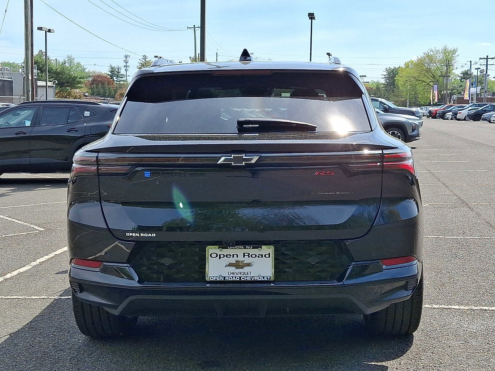Used 2024 Chevrolet Equinox EV RS w/ Active Safety Package 3 AWD/4WD image 6