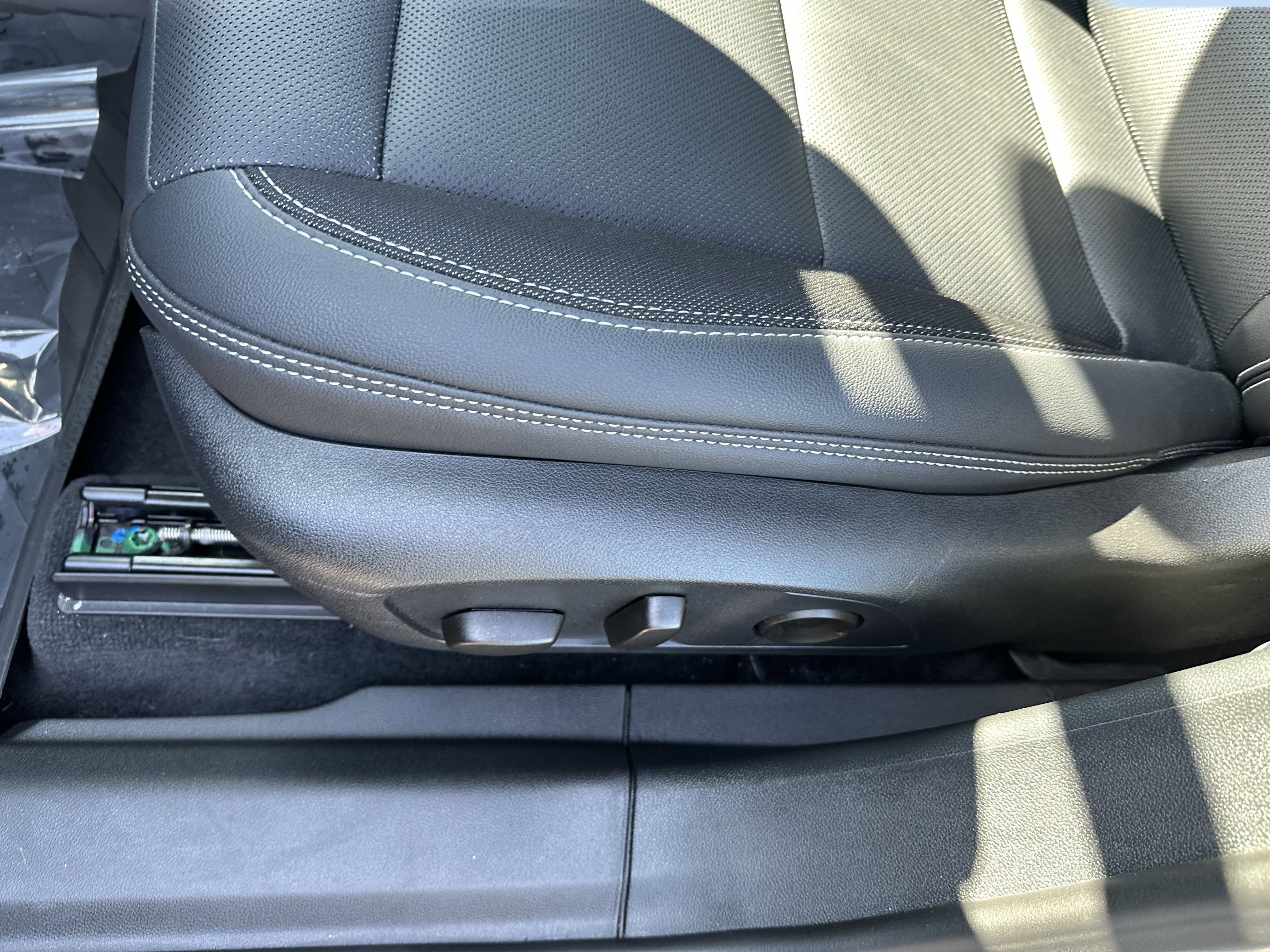 New 2025 Chevrolet Blazer EV LT image 17