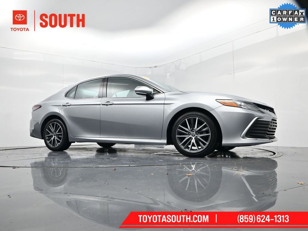 Used 2023 Toyota Camry XLE image 43