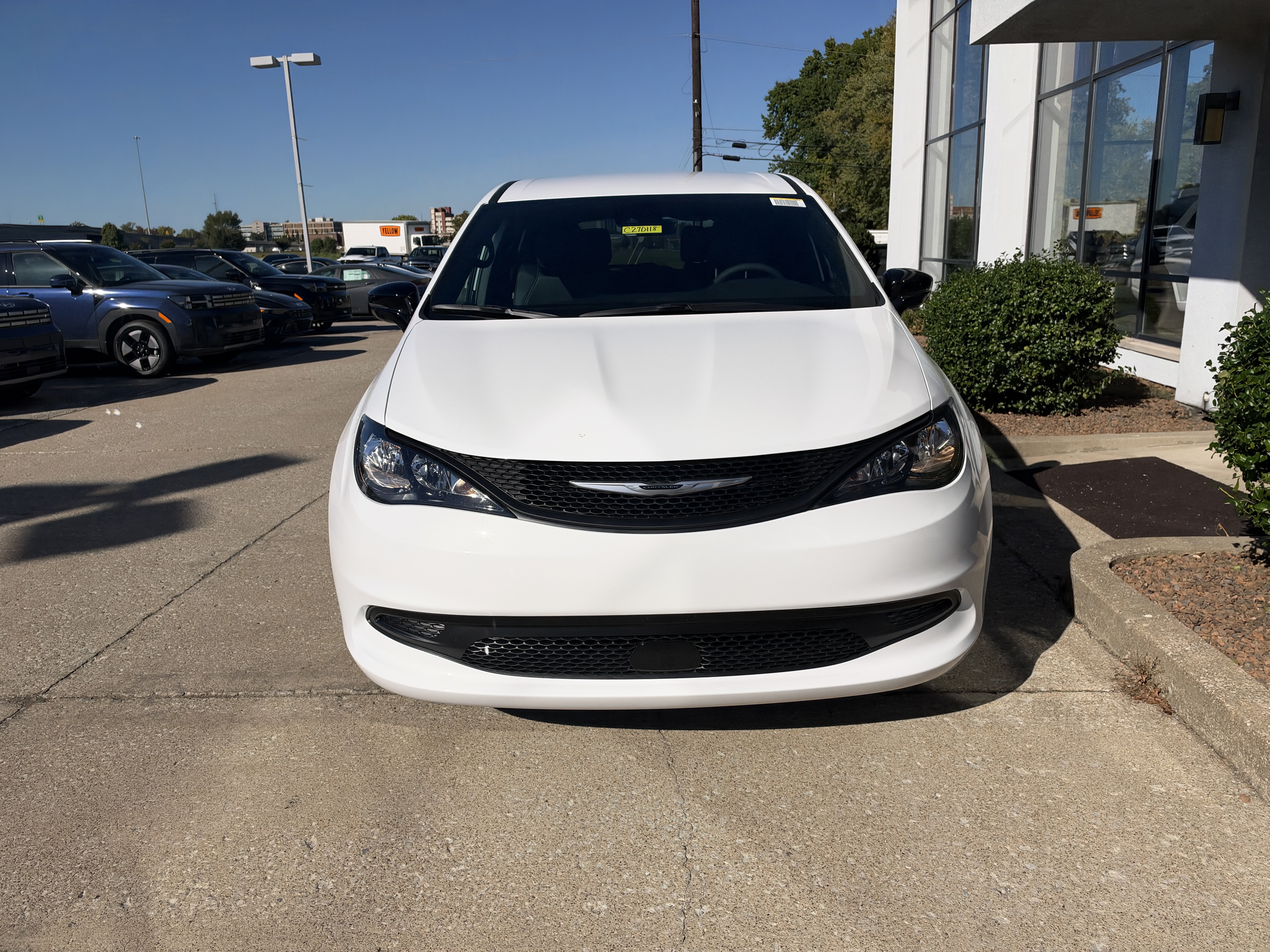New 2027 Chrysler Pacifica LX FWD image 17