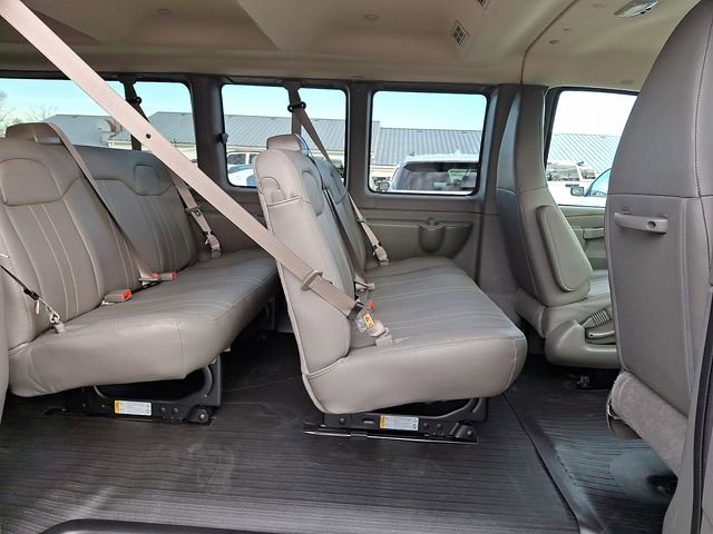 New 2025 Chevrolet Express 3500 LS image 6