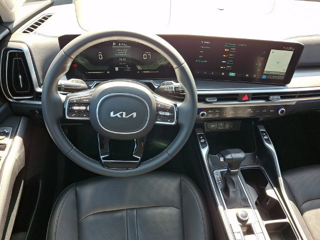Certified 2025 Kia Sorento S w/ Panoramic Sunroof Package AWD/4WD image 12