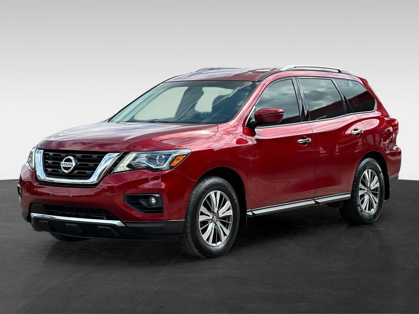 Used 2020 Nissan Pathfinder SV AWD/4WD image 3