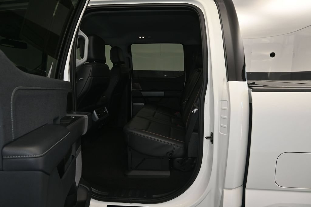 Used 2025 Ford F250 Lariat w/ Tremor Off-Road Package AWD/4WD image 21