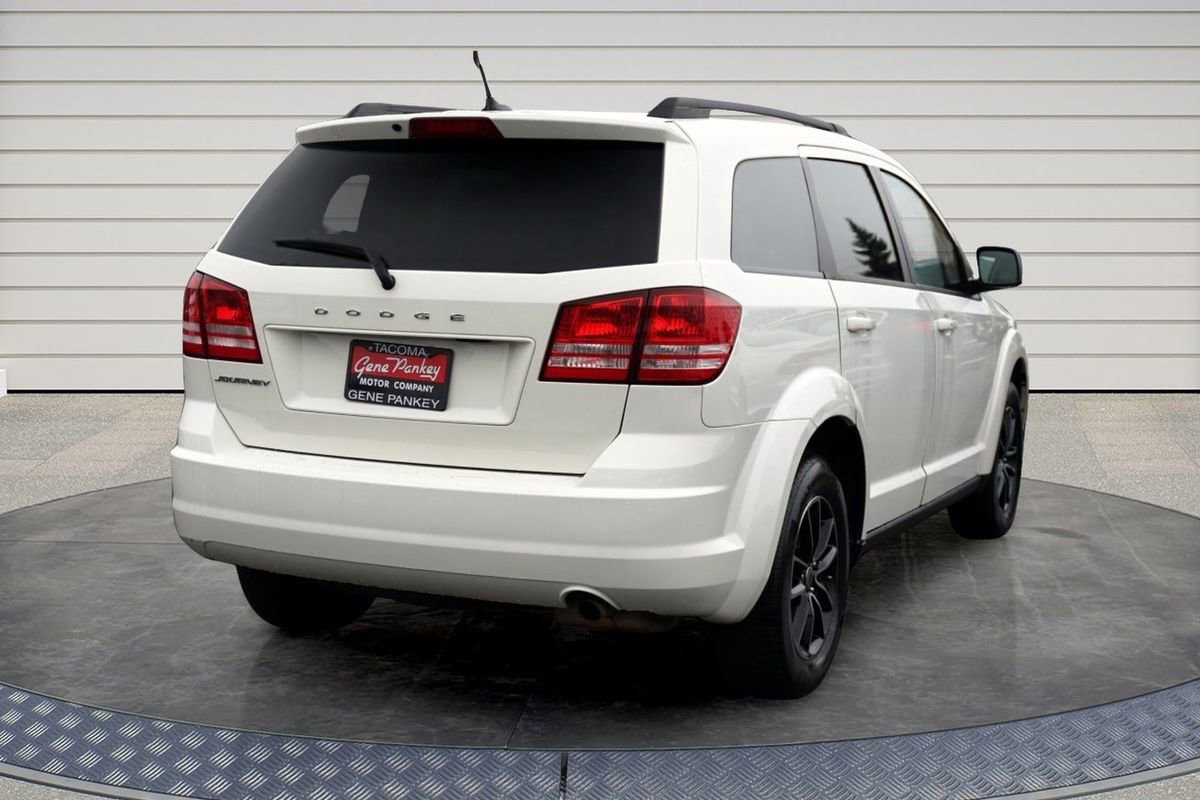 Used 2018 Dodge Journey SE w/ Popular Equipment Group image 7