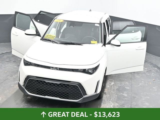 Used 2023 Kia Soul LX w/ Option Group 015 image 59