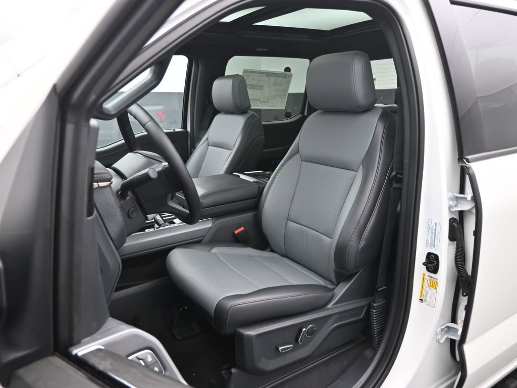 New 2025 Ford F150 Lightning Lariat w/ Max Trailer Tow Package image 8