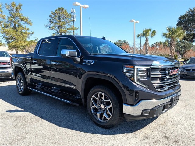 Used 2022 GMC Sierra 1500 SLT w/ SLT Premium Package image 3
