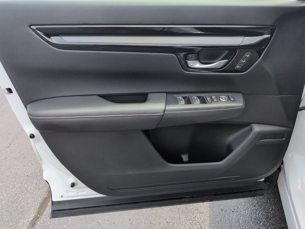Used 2024 Honda CR-V Sport Touring image 10