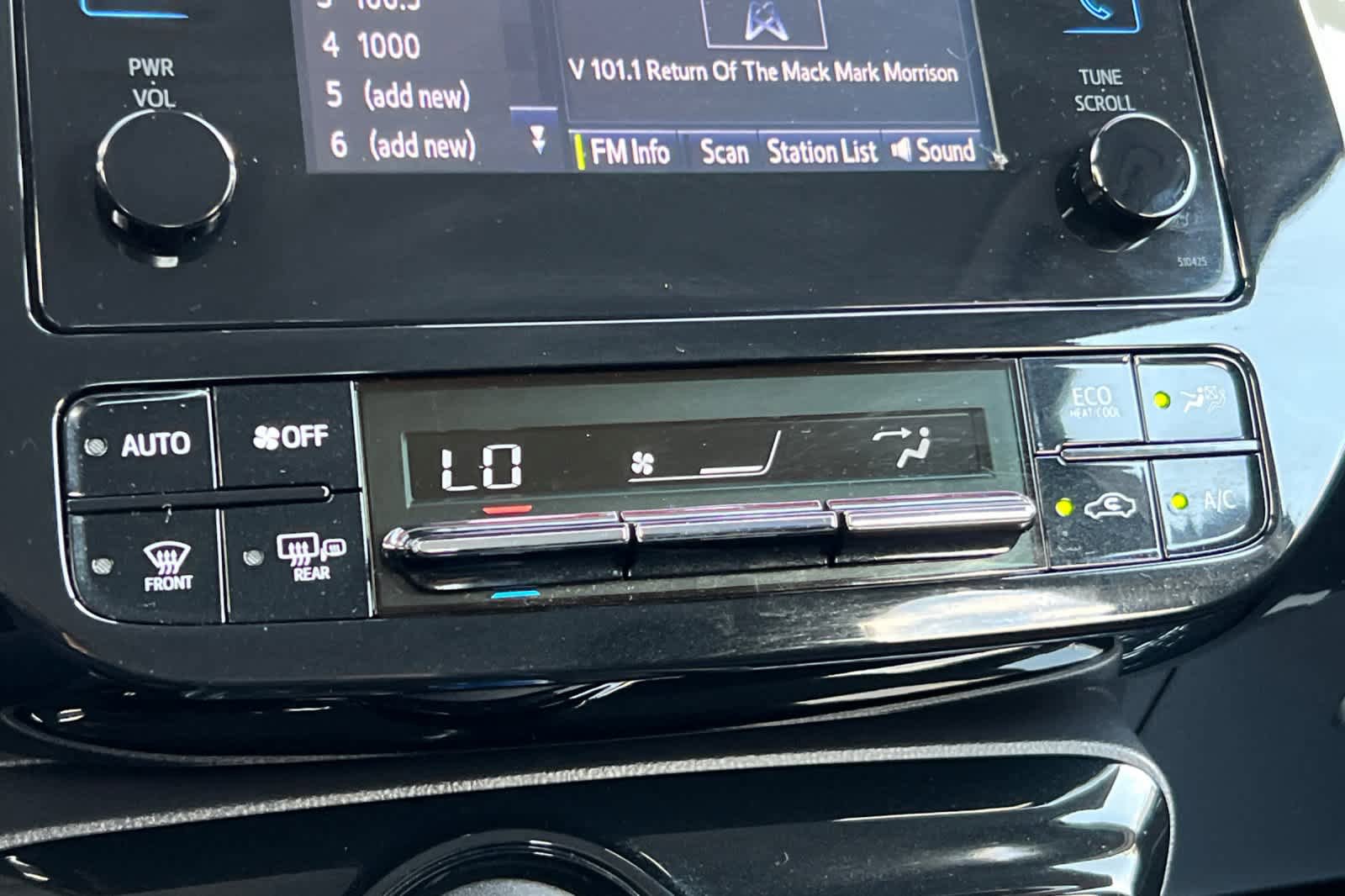 Certified 2019 Toyota Prius LE w/ Carpet Mat Package FWD image 21