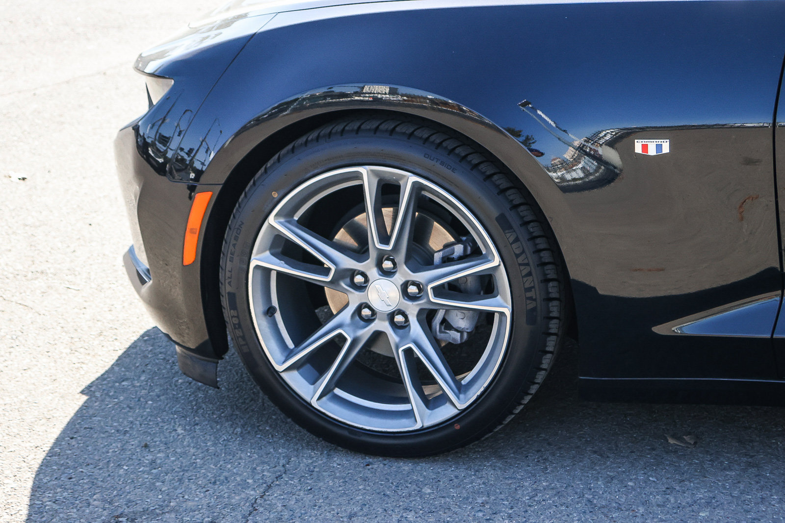 Used 2021 Chevrolet Camaro LT w/ RS Package RWD image 9