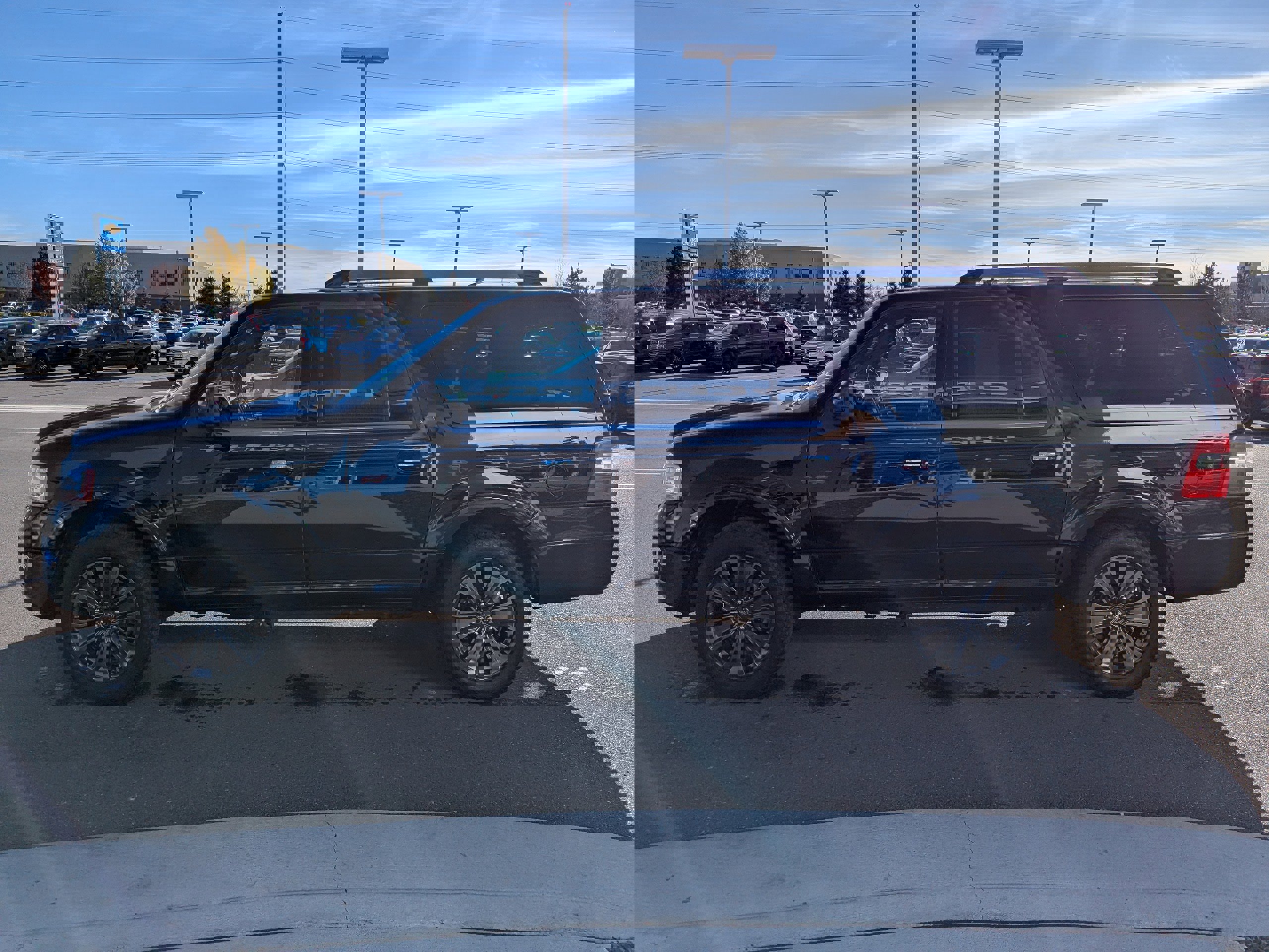 Used 2017 Ford Expedition Max Limited image 9