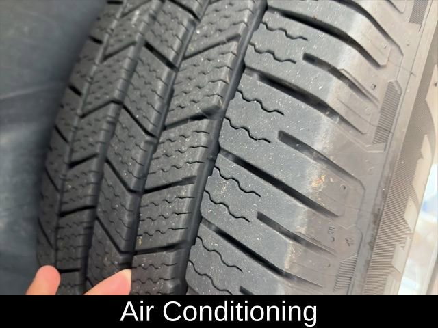 Used 2017 RAM 1500 Laramie w/ Convenience Group image 8