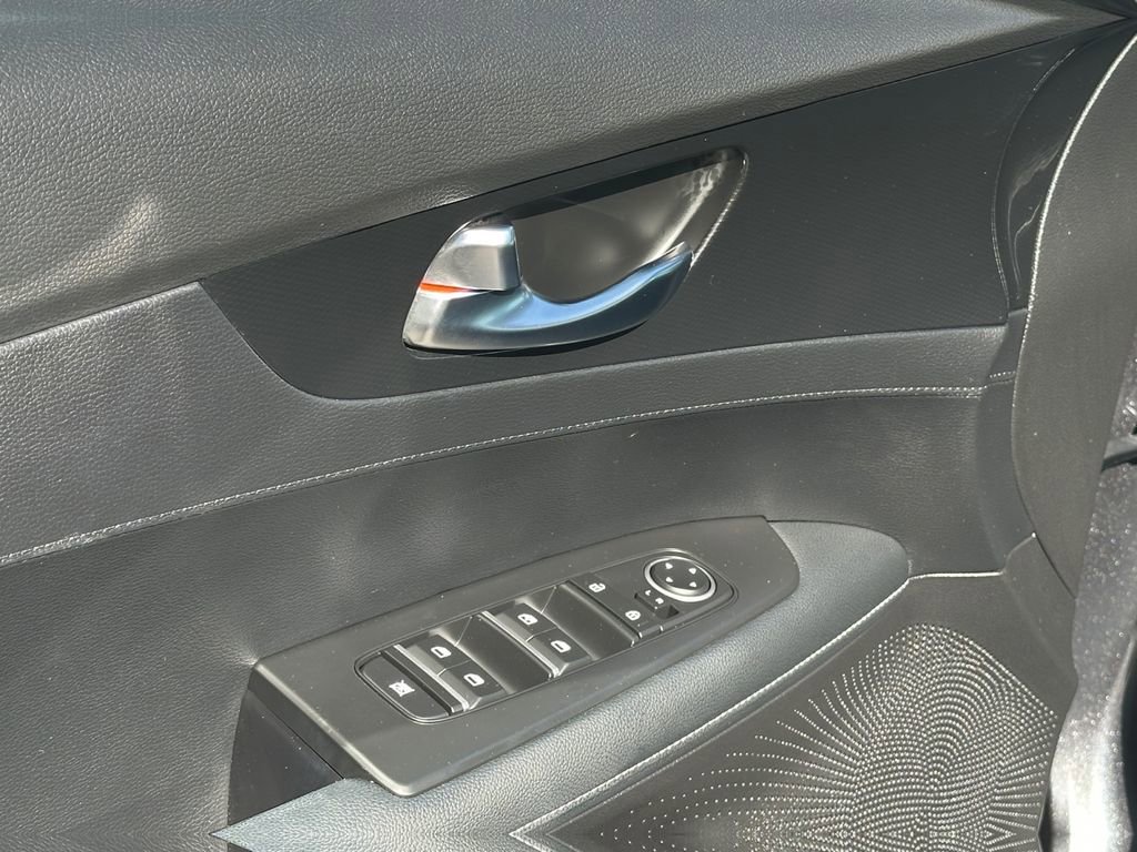Certified 2024 Kia Forte GT-Line w/ GT-Line Premium Package FWD image 21