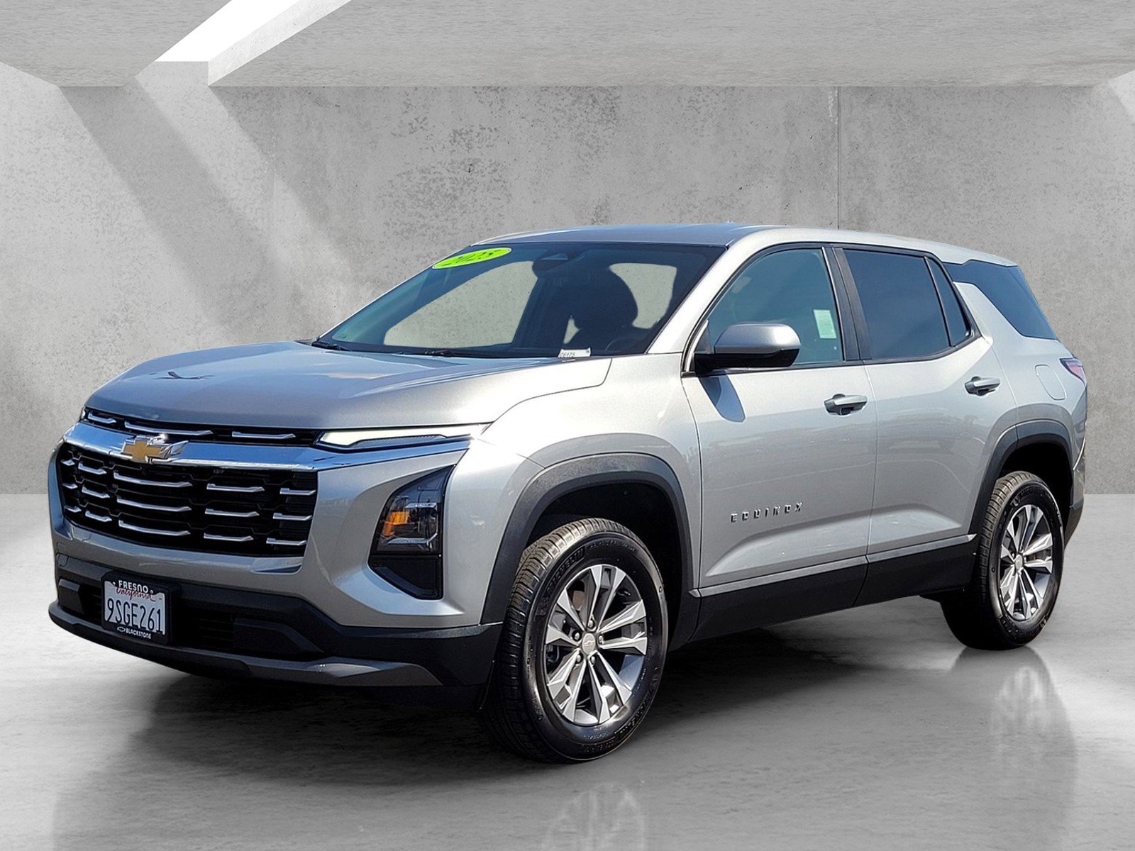 Used 2025 Chevrolet Equinox LT image 8