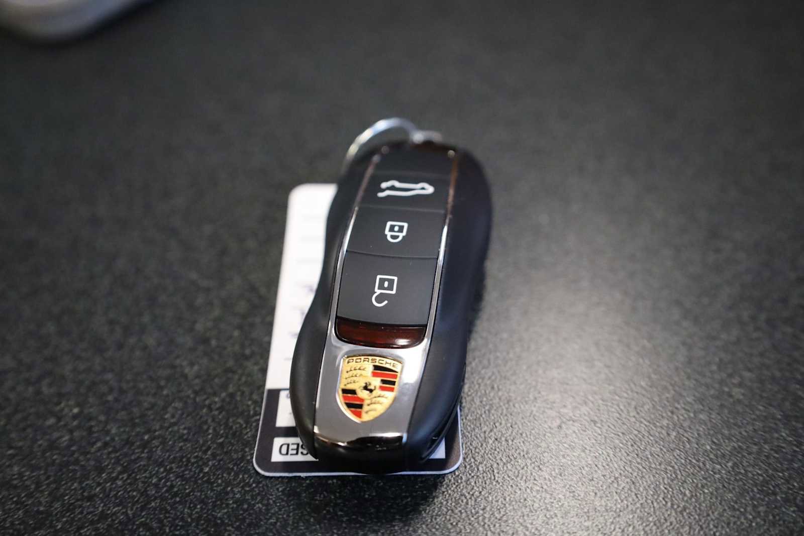 New 2026 Porsche Macan image 43