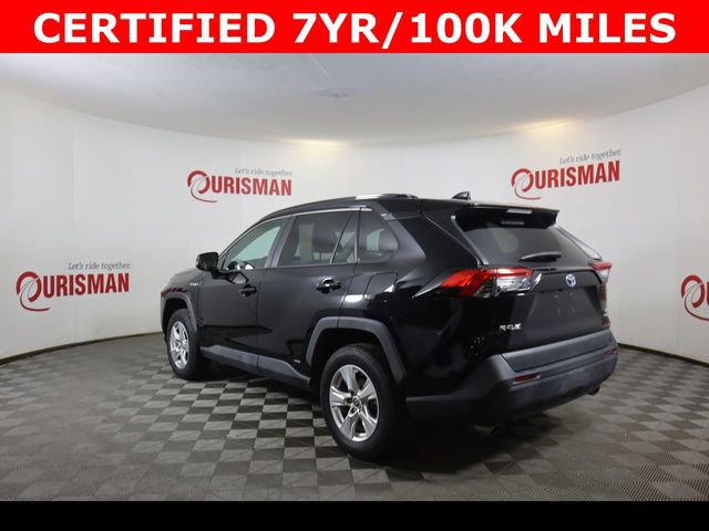 Used 2021 Toyota RAV4 LE image 8