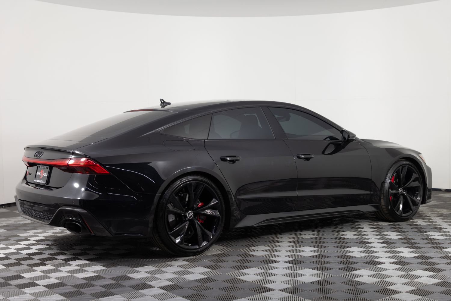 Used 2021 Audi RS 7 Sportback w/ Carbon Optic Package image 8