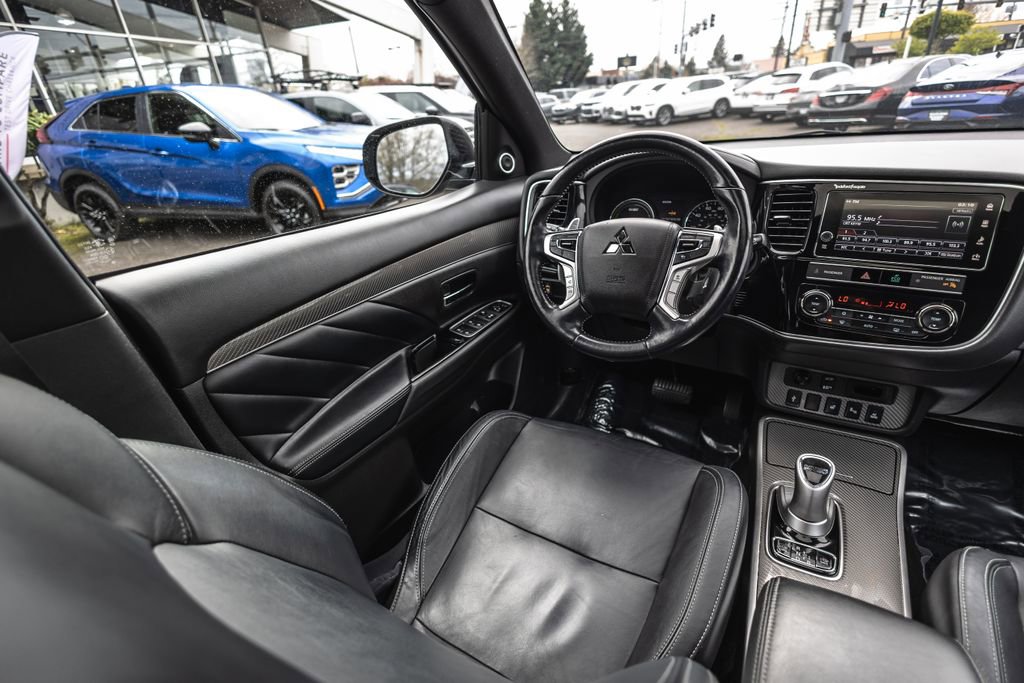 Used 2019 Mitsubishi Outlander GT image 24