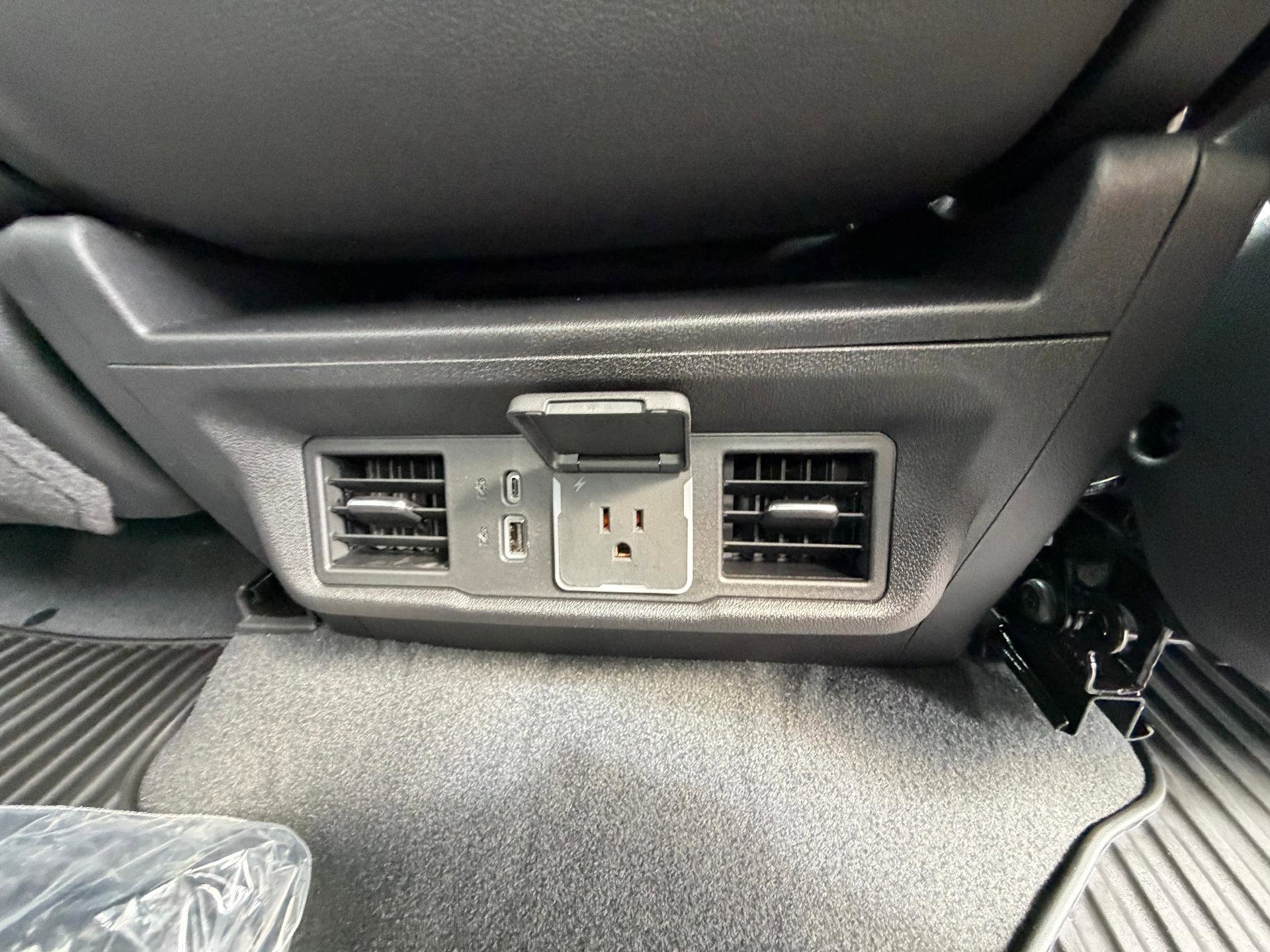 New 2026 Chevrolet Silverado 3500 LT w/ All Star Edition AWD/4WD image 28