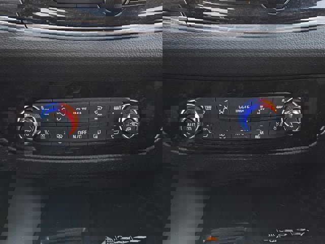 Used 2024 Buick Enclave Premium image 18