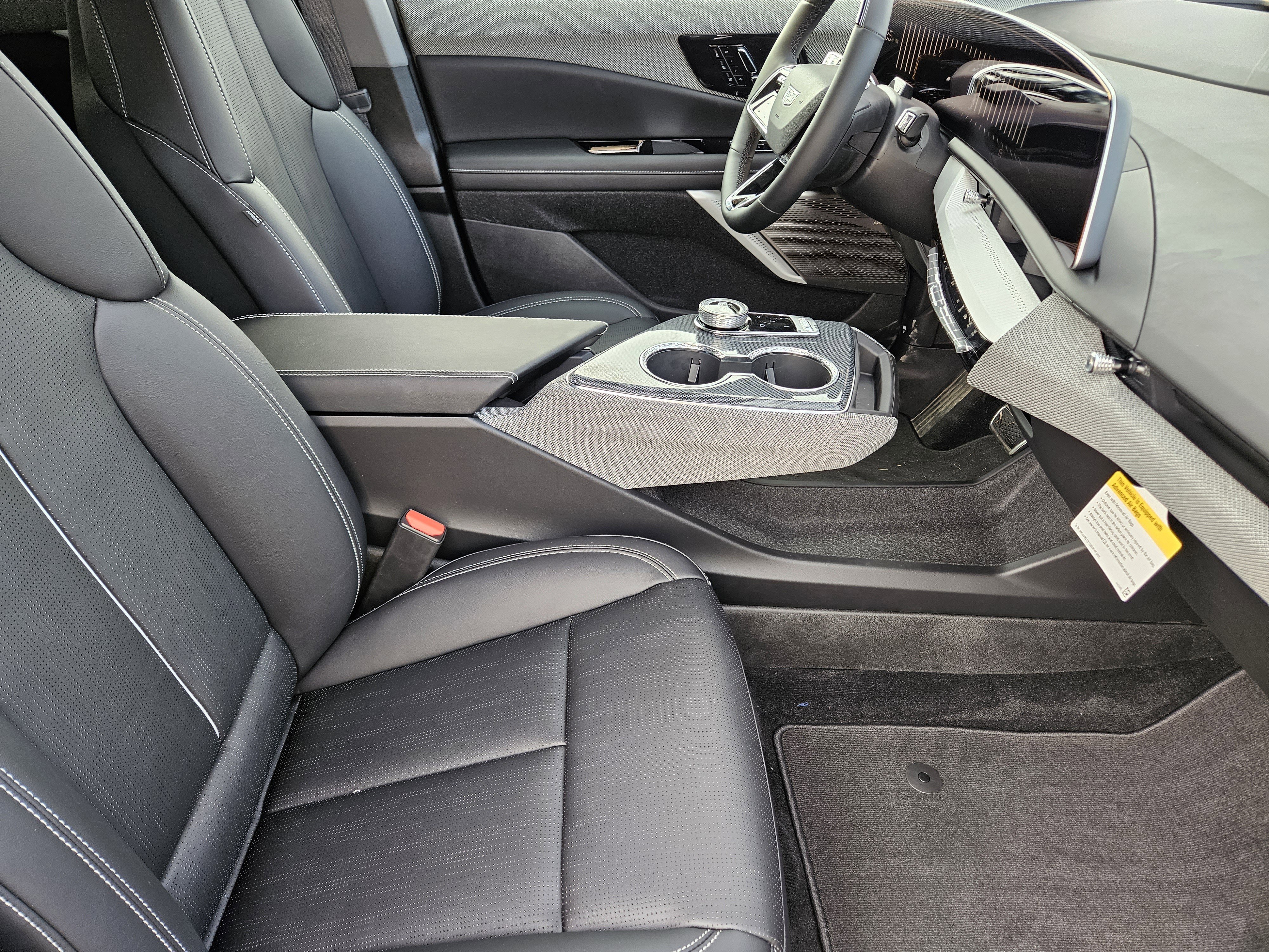 New 2026 Cadillac Optiq Sport 2 image 10