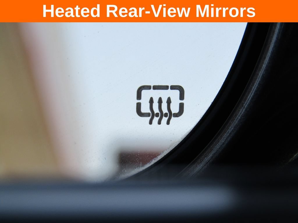 Used 2014 Dodge Challenger R/T RWD image 5