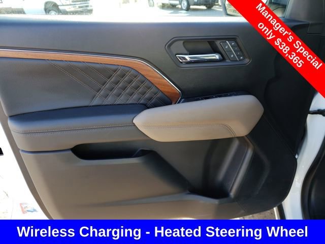 Used 2023 GMC Canyon Denali image 17